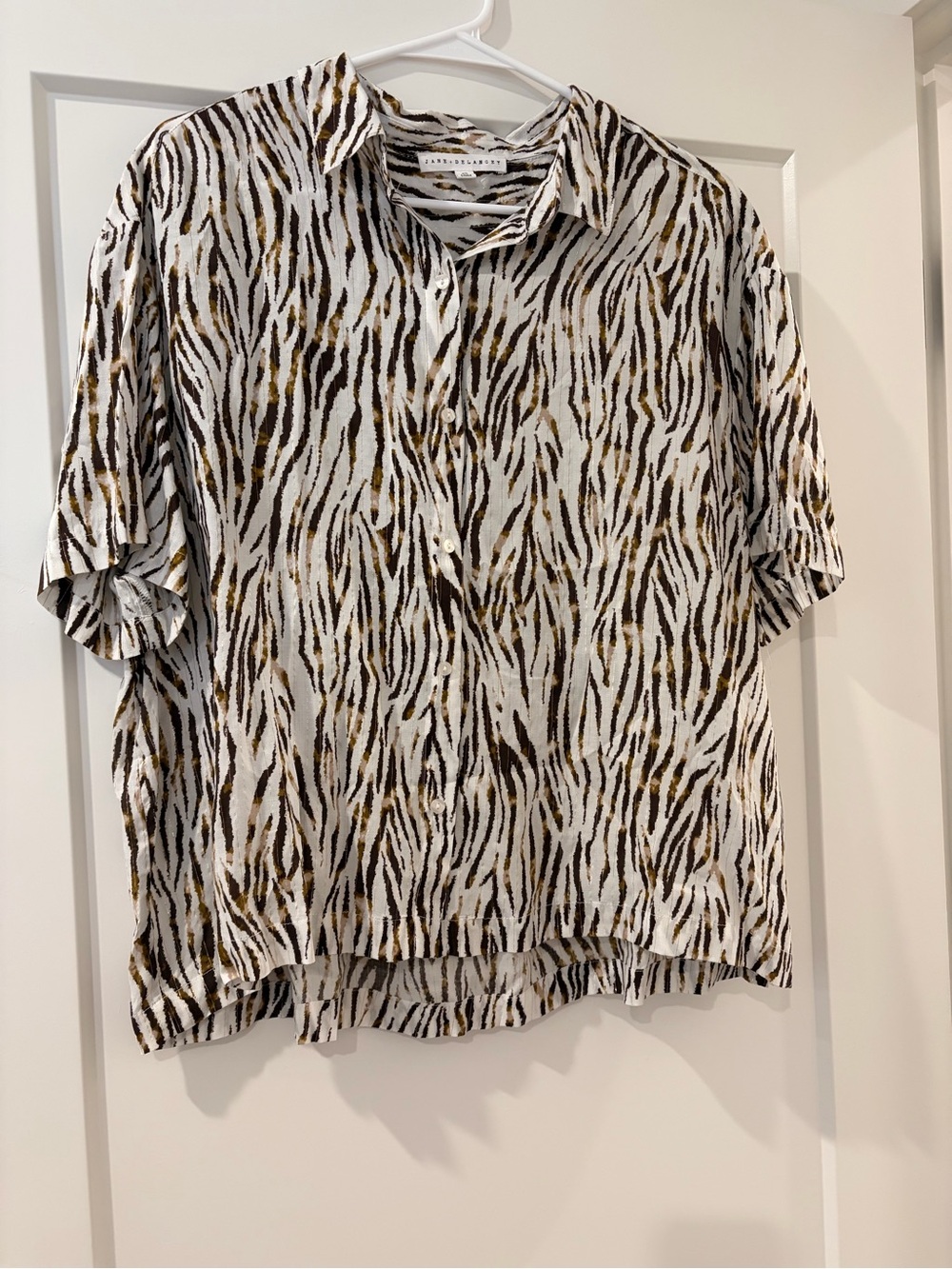 Jane + Delancey XL Zebra Print Blouse Gold Metallic Shimmer EUC